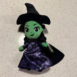 Wicked Elphaba Thropp 10’ Plush NWT Purple Dress Witch’s Hat Elphaba